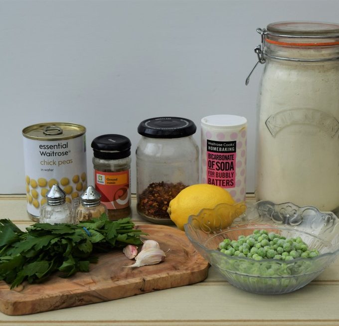 Pea-chickpea-falafel-recipe-lucyloves-foodblog