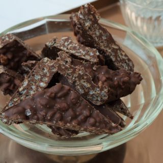 Sea-salt-chocolate-krispie-slab-recipe-lucyloves-foodblog