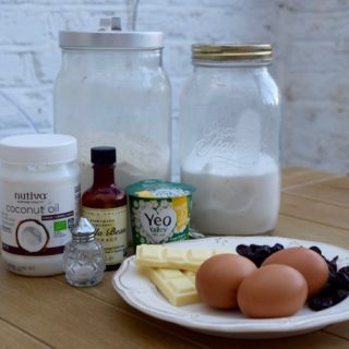 One-pot-yoghurt-cake-recipe-lucyloves-foodblog