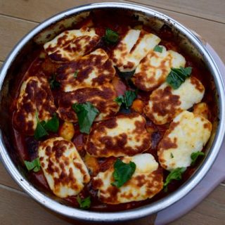 Sausage-halloumi-bake-recipe-lucyloves-foodblog