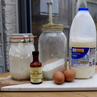 Quick-homemade-custard-recipe-lucyloves-foodblog