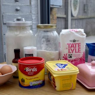 Rhubarb-custard-cake-recipe-lucyloves-foodblog