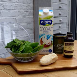 Mint-Chic-Chip-smoothie-recipe-lucyloves-foodblog