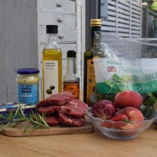 Steak-roasted-peach-summer-salad-recipe-lucyloves-foodblog