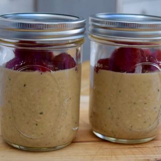 Peanut-butter-raspberry-fridge-porridge-recipe-lucyloves-foodblog