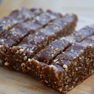 Homemade-cherry-bakewell-nakd-bars-recipe-lucyloves-foodblog