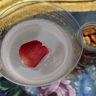Rose-syrup-bouquet-cocktail-recipe-lucyloves-foodblog