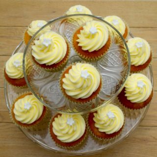 Lemon-elderflower-cupcakes-recipe-lucyloves-foodblog