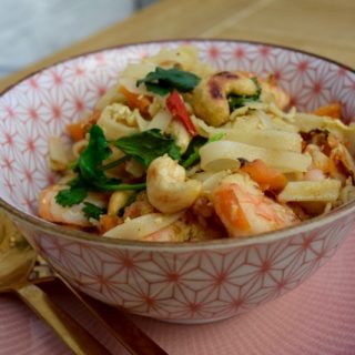 Noodles-prawns-egg-recipe-lucyloves-foodblog