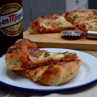 Deep-pan-pepperoni-pizza -recipe-lucyloves-foodblog