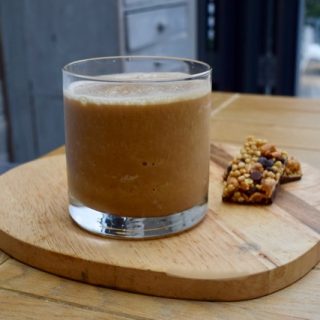 Coffee-date-cardmom-shake-lucyloves-foodblog