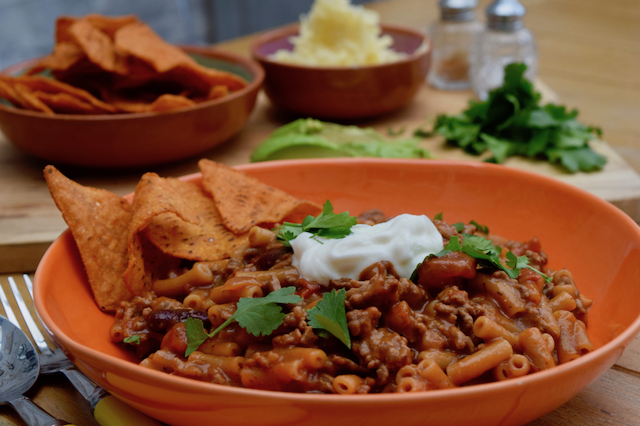 One-pot-chilli-mac-cheese-recipe-lucyloves-foodblog
