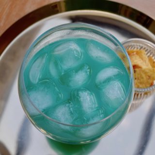 Electric-smurf-cocktail-recipe-lucyloves-foodblog