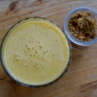 Mango-turmeric-smoothie-recipe-lucyloves-foodblog