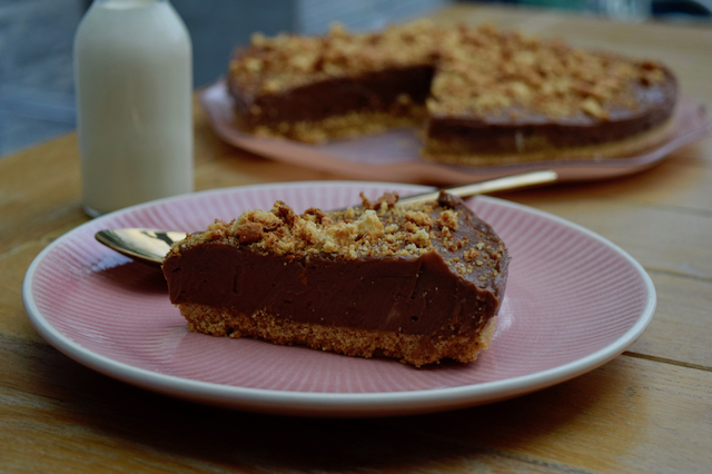Nutella-cheesecake-recipe-lucyloves-foodblog