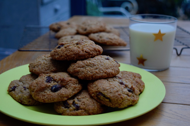 Oatmeal-raisin-cookies-recipe-lucyloves-foodblog