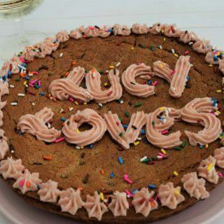 Giant-chocolate-chip-cookie-recipe-lucyloves-foodblog