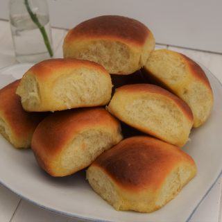 One-hour-bread-rolls-lucyloves-foodblog