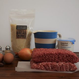 Swedish-meatballs-lucyloves-foodblog