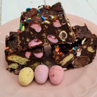 Easter-rocky-road-lucyloves-foodblog